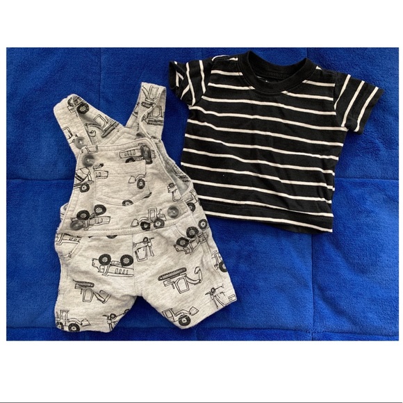 Newborn Overall Outfit - Picture 1 of 1